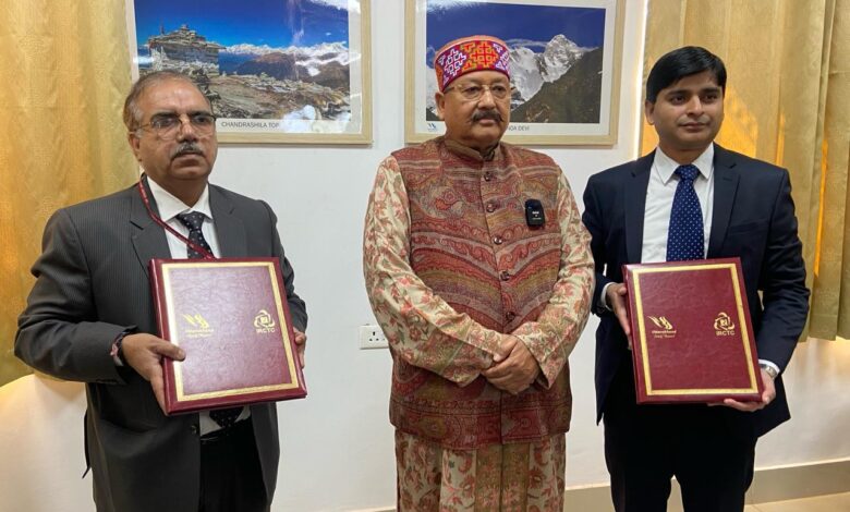 अप्रैल से चलेगी पहली मानसखण्ड एक्सप्रेस ट्रेनः महाराज अप्रैल से चलेगी पहली मानसखण्ड एक्सप्रेस ट्रेनः महाराज