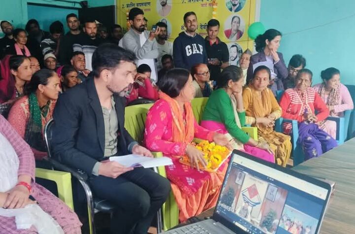 डॉ. आशीष चौहान ने प्रशासन को दी नई दिशा : पौड़ी से प्रदेश स्तर तक पहुंचाया सेवा का संदेश