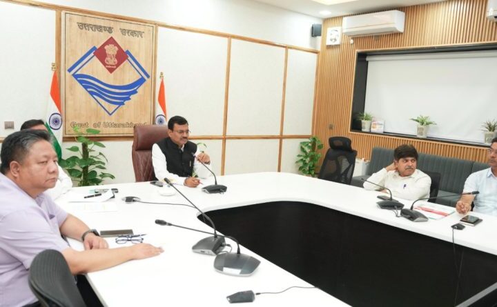पर्यावरण दिवस की तैयारियां तेज, मुख्य सचिव ने अधिकारियों के साथ की बैठक