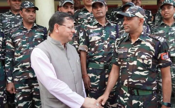 बनबसा पहुंचे मुख्यमंत्री धामी, भारत-नेपाल सीमा पर सुरक्षा व्यवस्थाओं का लिया जायजा