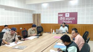 सार्वजनिक स्थलों पर धूम्रपान करने वालों पर होगी सख़्त कार्रवाई – जिलाधिकारी