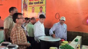 चारधाम यात्रा मार्ग पर नकली खाद्य और औषधियों के खिलाफ अभियान तेज, तीन ढाबों के लाइसेंस निलंबित, एक को नोटिस
