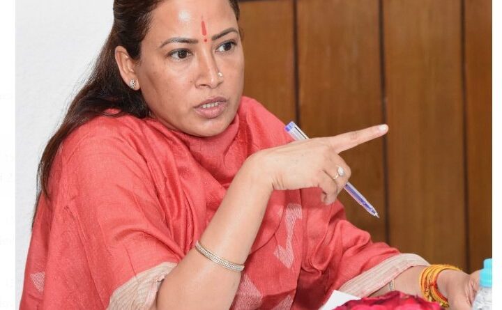 आंगनबाड़ी और सहायिकाओं को नियुक्ति पत्र 20 मई से- रेखा आर्या