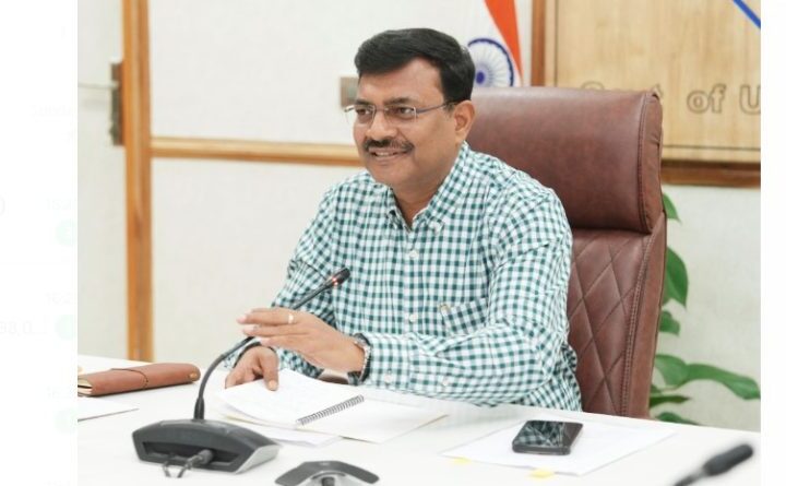मुख्य सचिव की अध्यक्षता में सचिव समिति की बैठक, सभी जिलाधिकारी वीडियो कॉन्फ्रेंसिंग से जुड़े