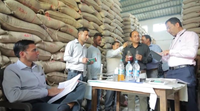 जौनसार-बावर में राशन संकट पर डीएम सख्त, विक्रेताओं को चेताया