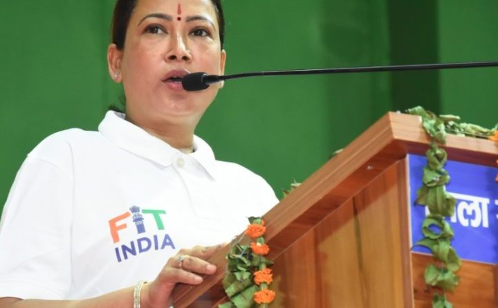 आंगनबाड़ी केंद्रों पर नियमित रूप से होगा योग- रेखा आर्या